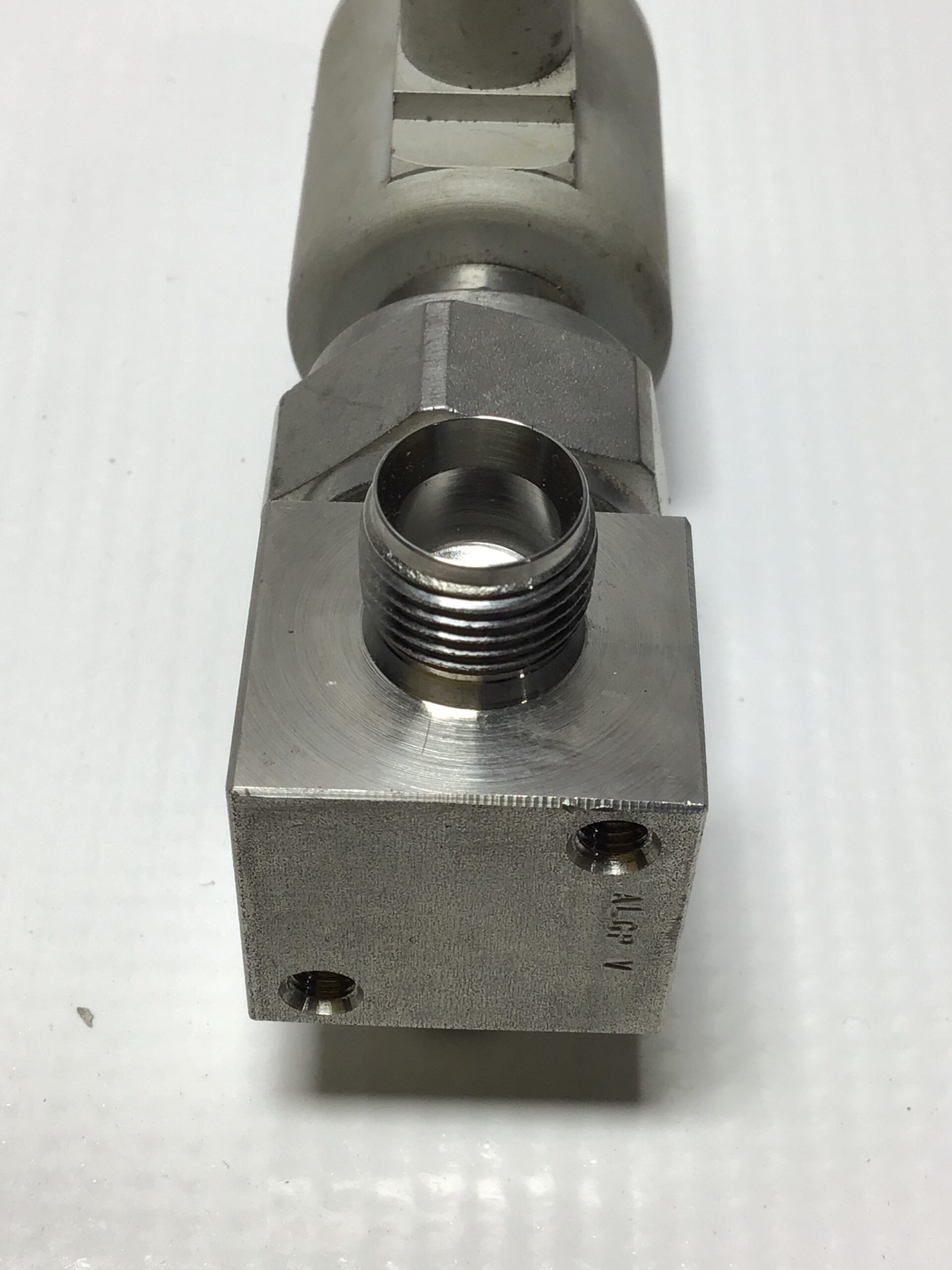 Swagelok 576620 FVCR Bellows Sealed Valve SS-BN8S6-2C – Moses B. Glick