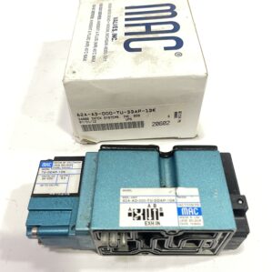 MAC 82A-AD-000-TU-DDAP-1DK 4-Way Solenoid Directional Spool Valve 24V 150PSI NIB