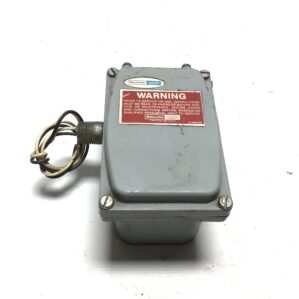 Masoneilan 8005A Valve Positioner 23 PSI Supply