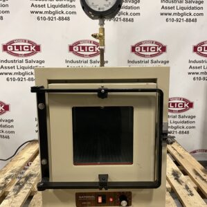 National NAPCO 5851 Laboratory Vacuum Oven 120V 1PH 392°F