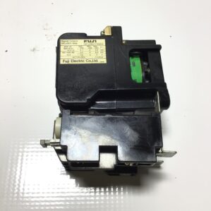 Fuji Electric SRCa3631-0(4a) Magnetic Contactor 5.5kW 20A (Lot of 5)