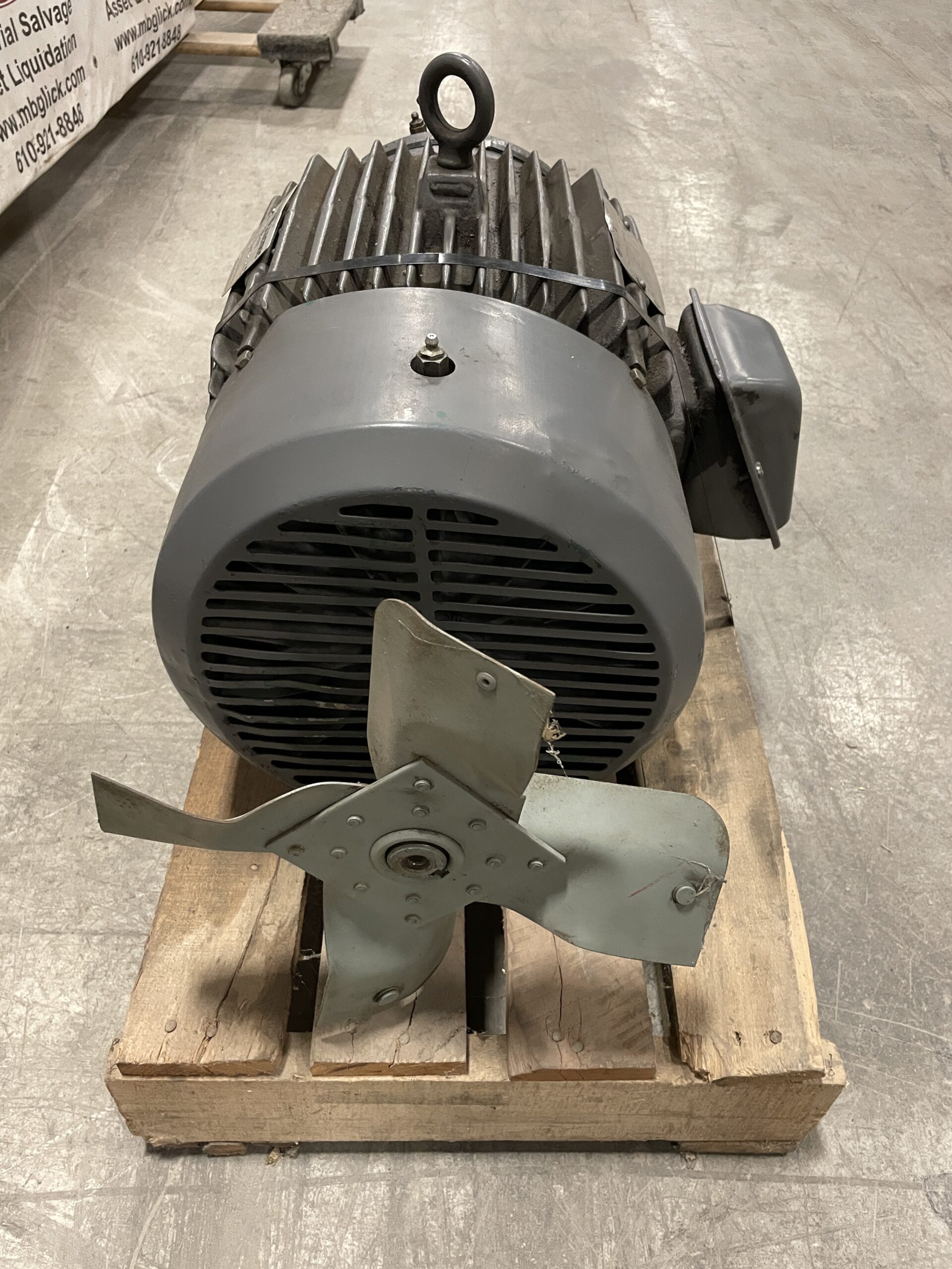 Reliance Electric 7372884-008 20HP Dual Shaft Electric Motor 1760RPM 200V - Image 2