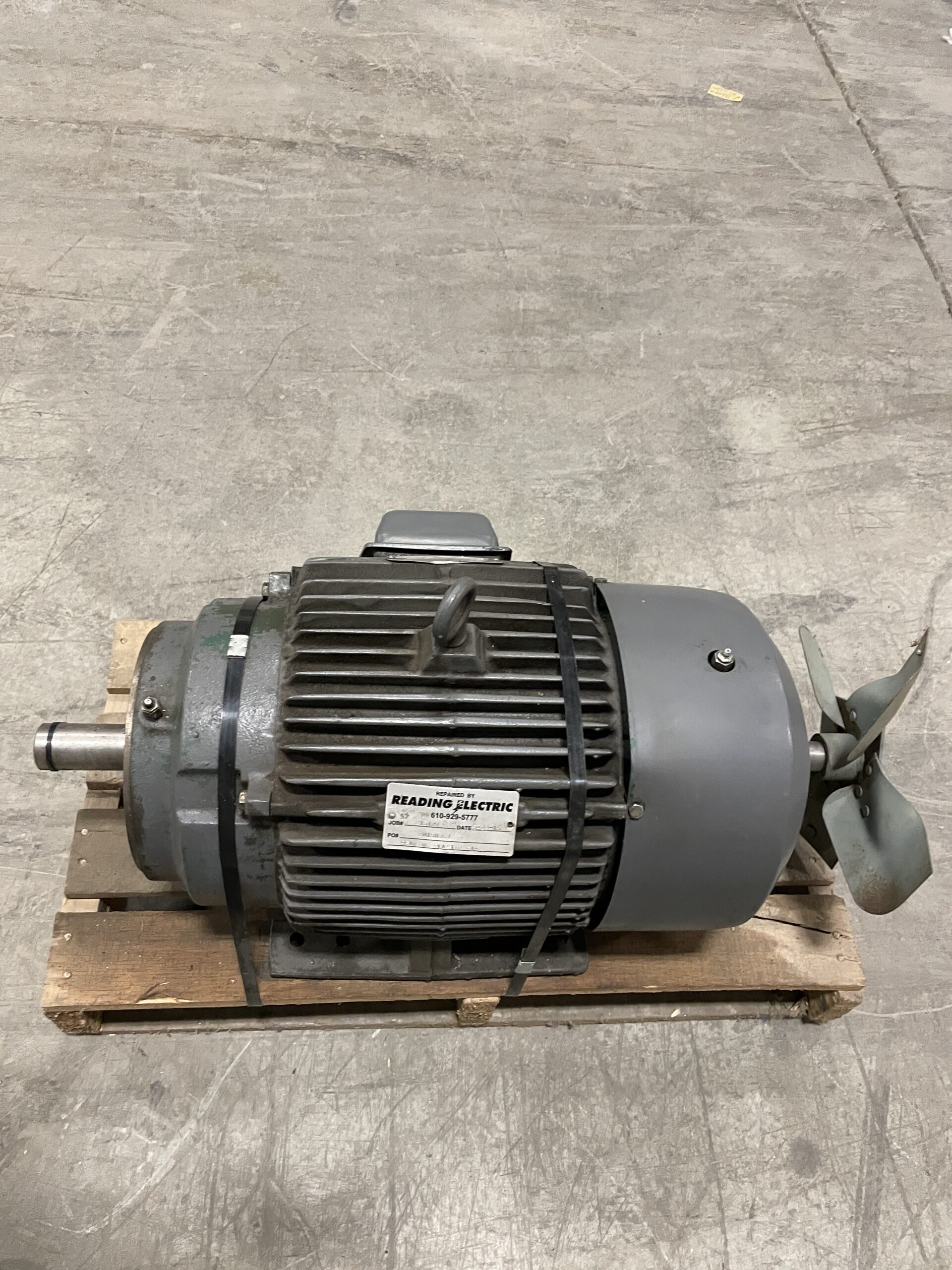 Reliance Electric 7372884-008 20HP Dual Shaft Electric Motor 1760RPM 200V - Image 3