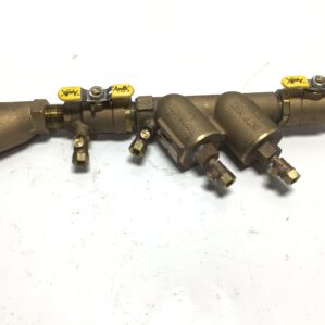 Conbraco Apollo 40105T2 Double Check Backflow Preventer 1" w/Ball Valves and Y Strainer