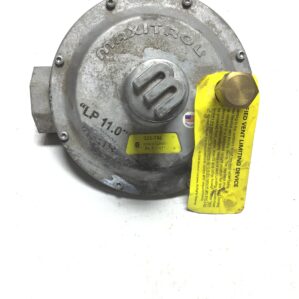 Maxitrol 325-7AL 2 PSIG Gas Pressure Regulator LP 11" WC Vent Limiting