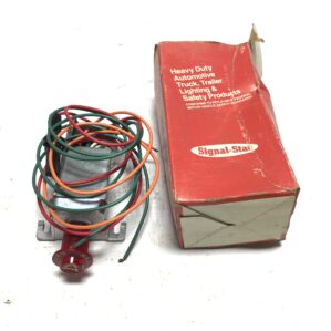 Signal-Stat Flarestat 105Y158 Emergency Hazard Flasher Switch w/ Box