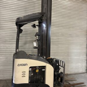Crown RMD 6000 Series 36V Electric Reach Forklift Stand Up Narrow Aisle 42"