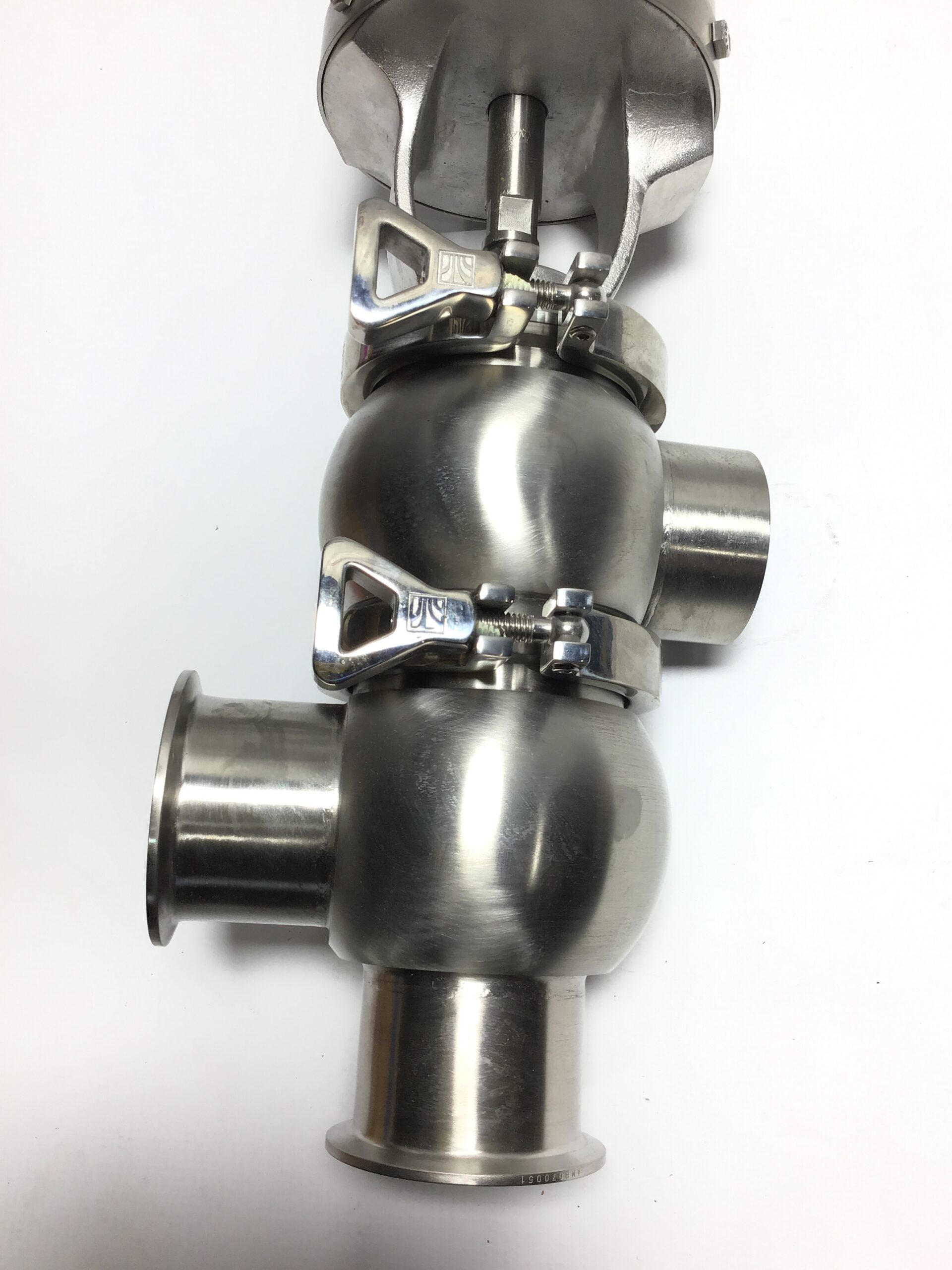 Waukesha Cherry-Burrell W6203021 W62 TT 2.5" Buttweld x S-Line 5" Sanitary Air-Actuated Diverter Valve - Image 3