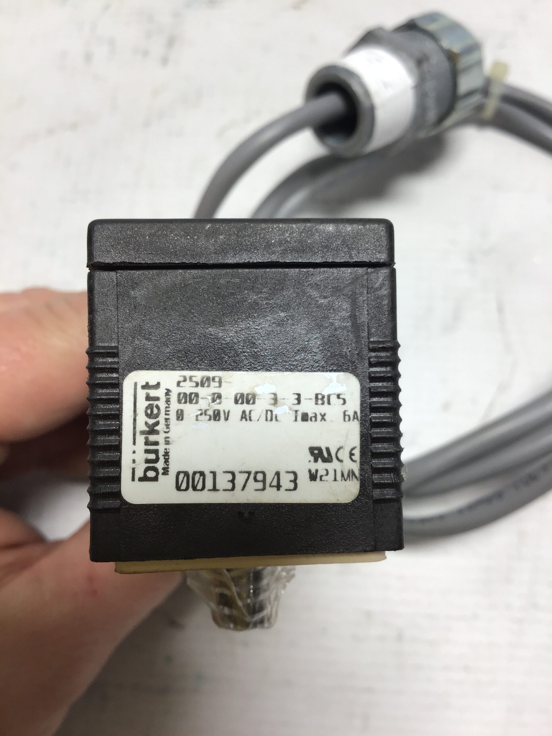 Burkert 98104938 2-Stage Preset Valve 3/8"NPT - Image 4