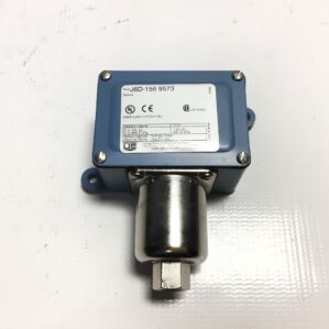 United Electric Controls J6D-156 9573 Pressure Switch 15A