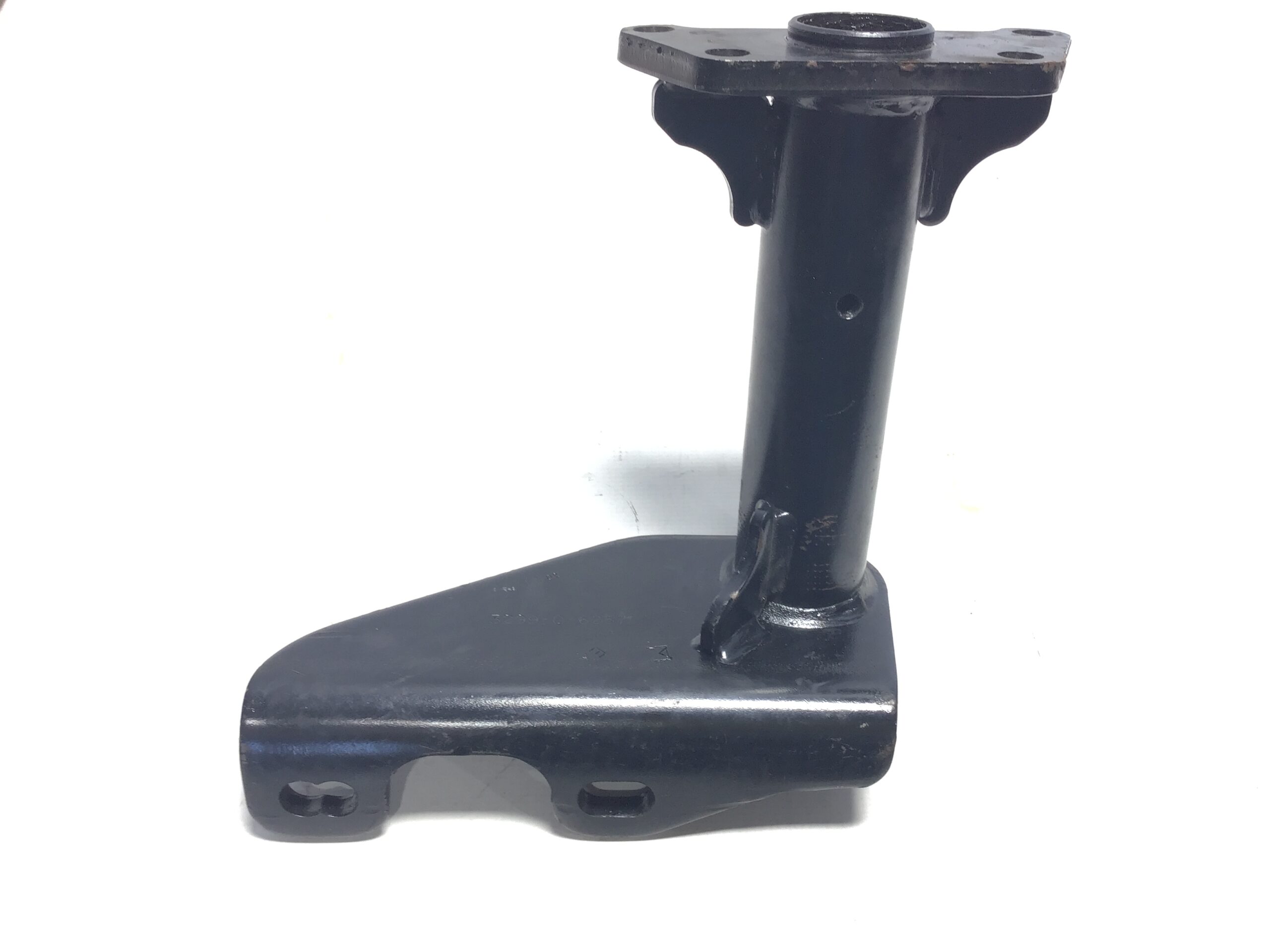 Meritor C35 3299Q6257 Air Brake Chamber Bracket AY-BKT-CHMBR 92° OEM