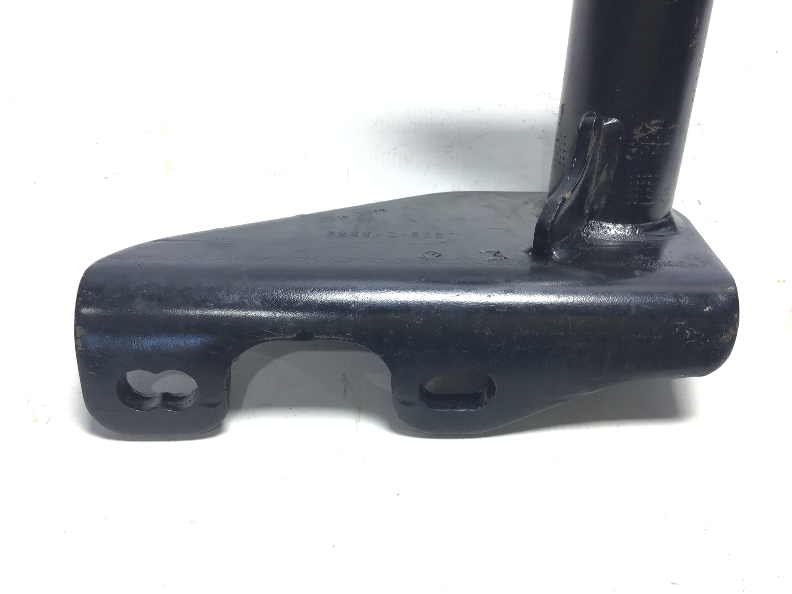 Meritor C35 3299Q6257 Air Brake Chamber Bracket AY-BKT-CHMBR 92° OEM - Image 3