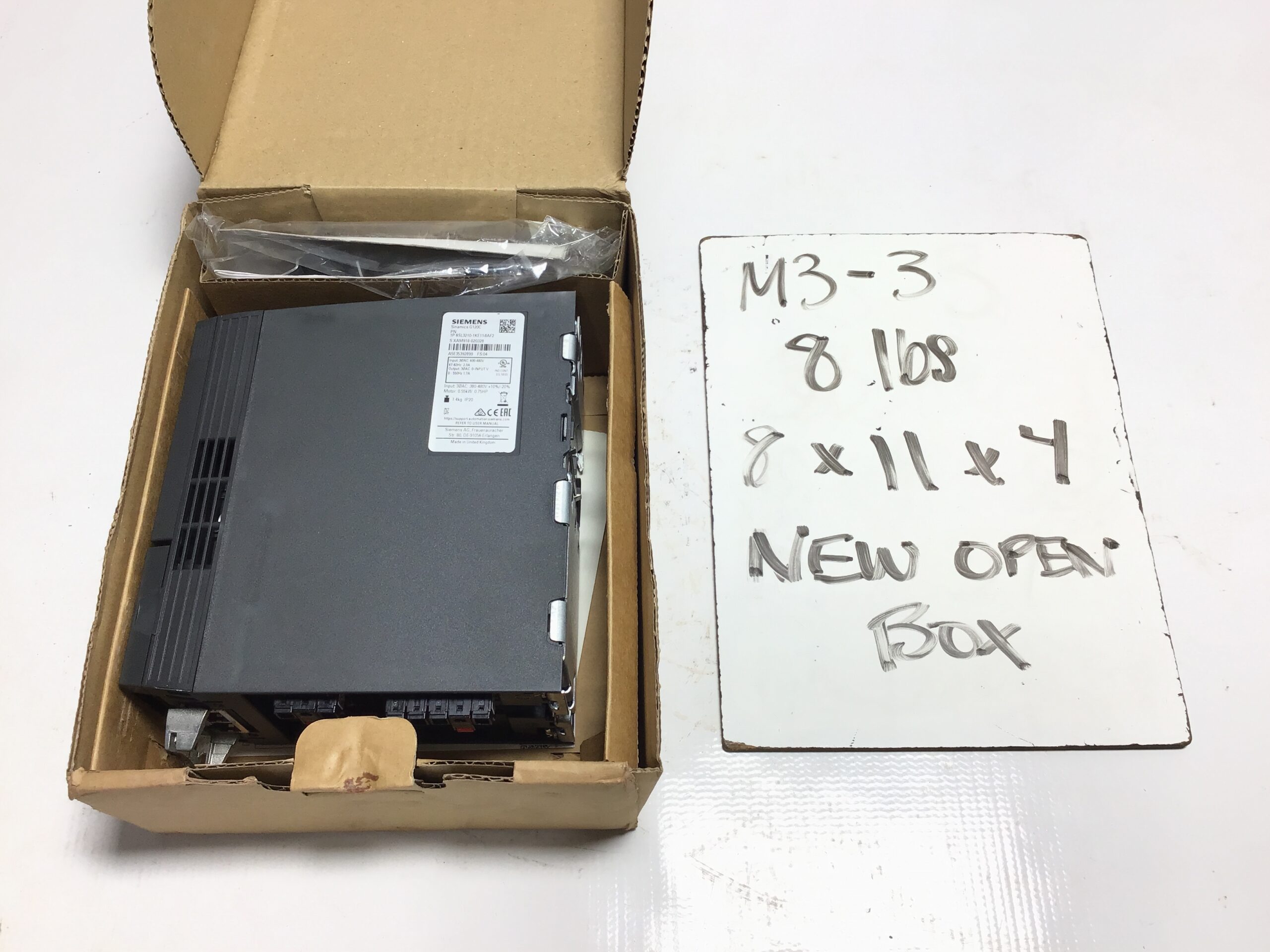 Siemens 1P 6SL3210-1KE11-8AF2 Frequency Converter 0.55 kW 0.75 HP