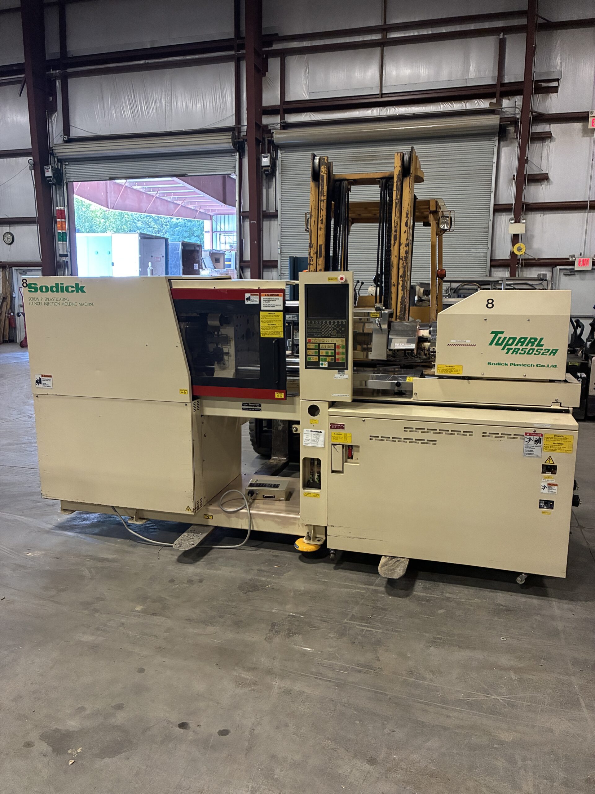 Sodick TR50S2 50 Ton Horizontal Plastic Injection Molding Machine w/ Picker