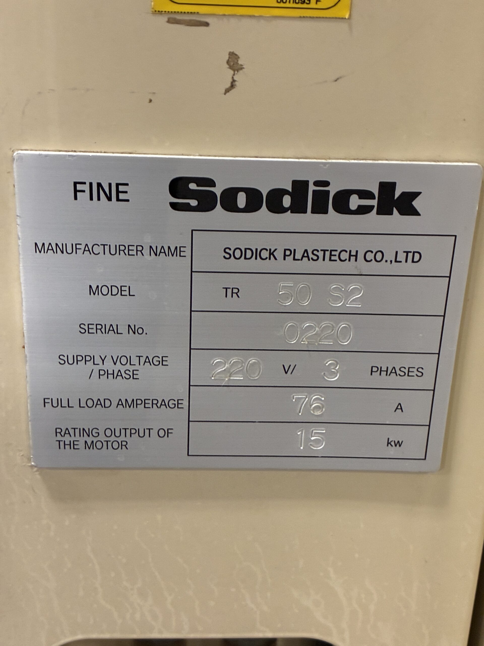 Sodick TR50S2 50 Ton Horizontal Plastic Injection Molding Machine w/ Picker - Image 9
