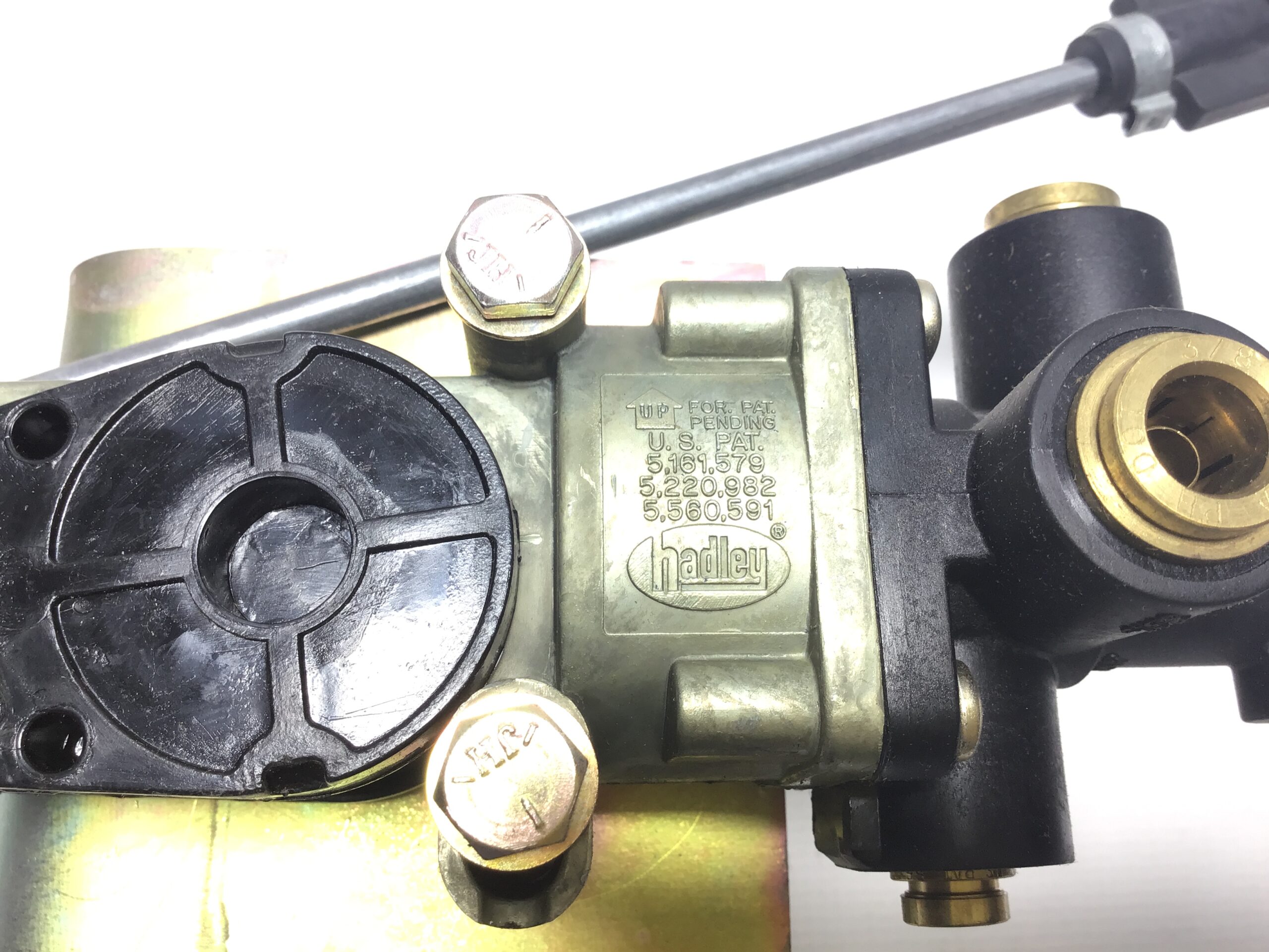 Hadley Style Height Control Valve 3816749C91 Air Suspension Leveling Valve - Image 5