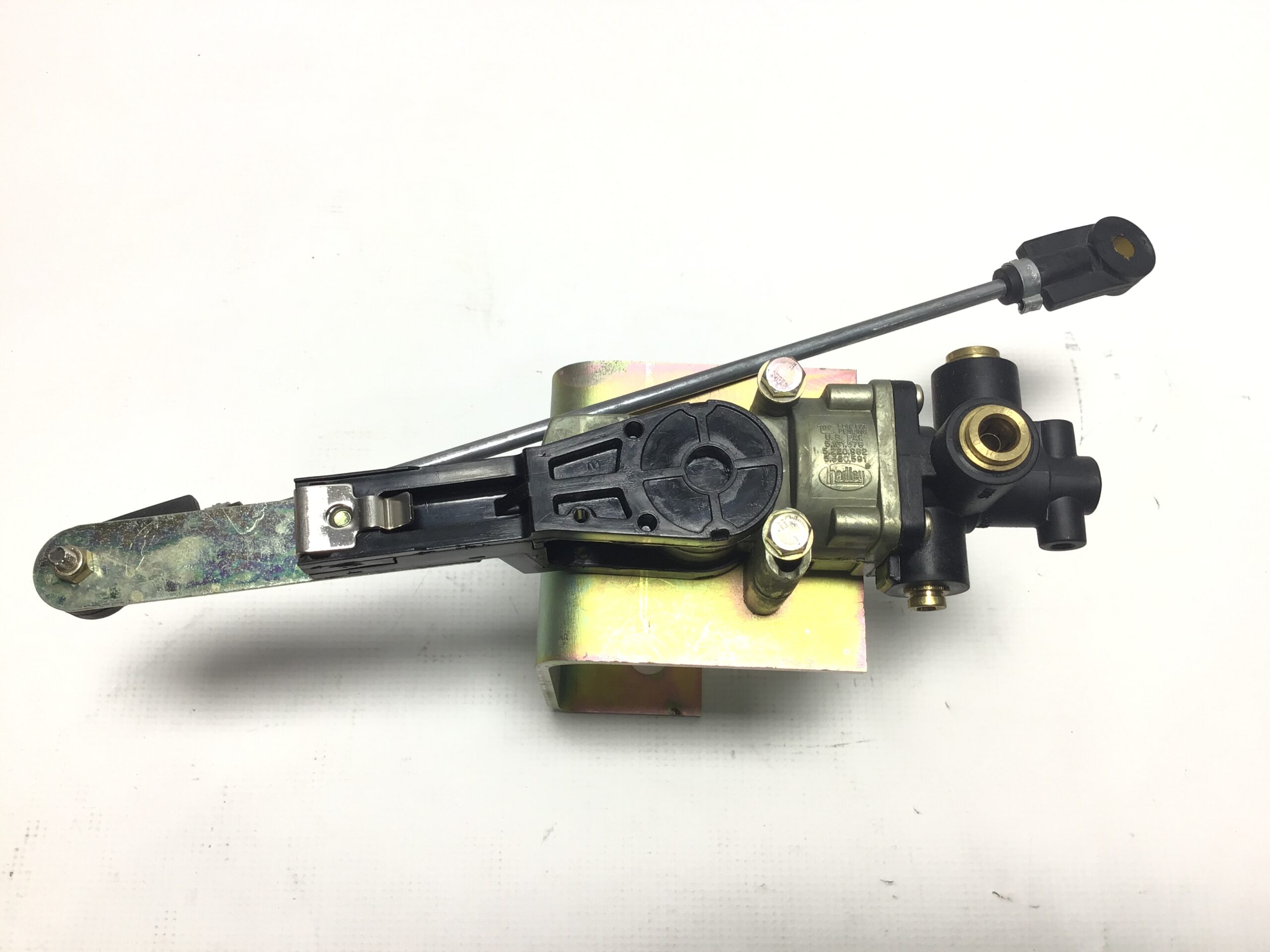 Hadley Style Height Control Valve 3816749C91 Air Suspension Leveling Valve - Image 4