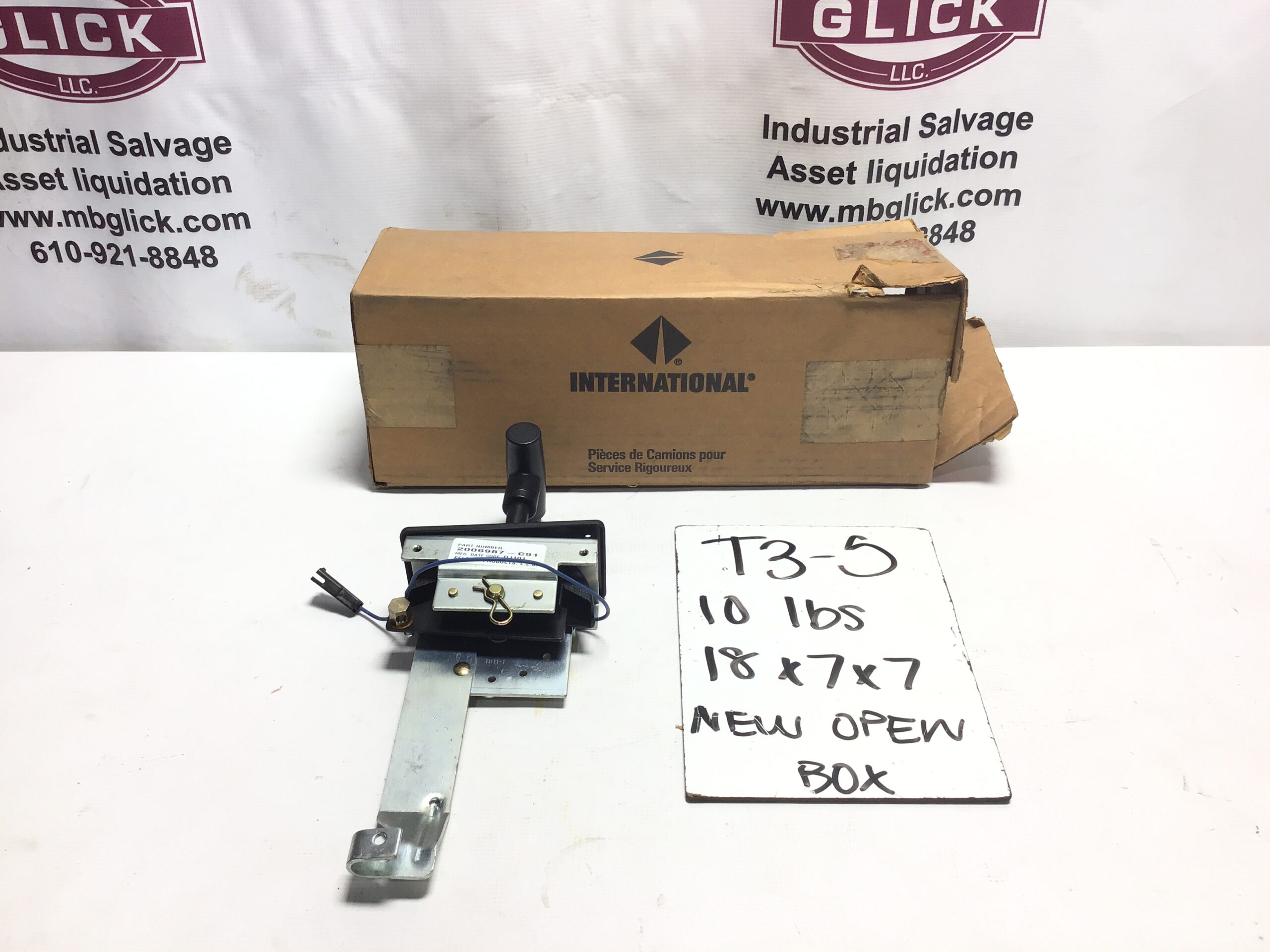 International Navistar 2006987C91 Transmission Shift Control Assembly - Image 8