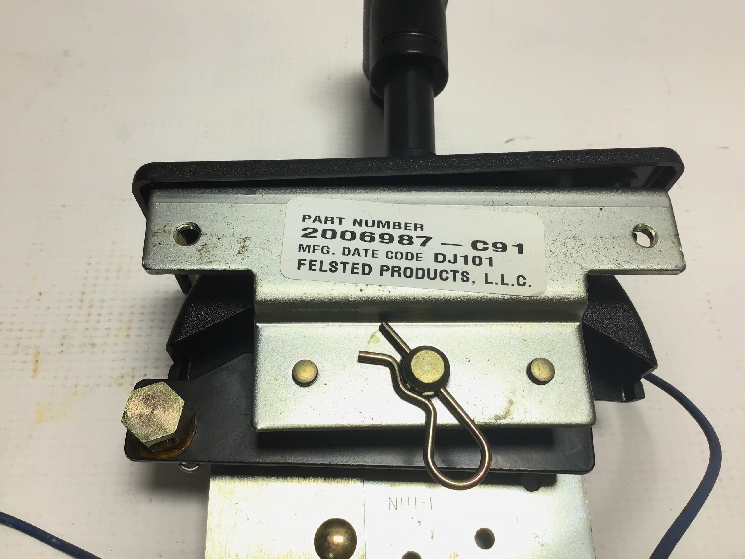 International Navistar 2006987C91 Transmission Shift Control Assembly - Image 4