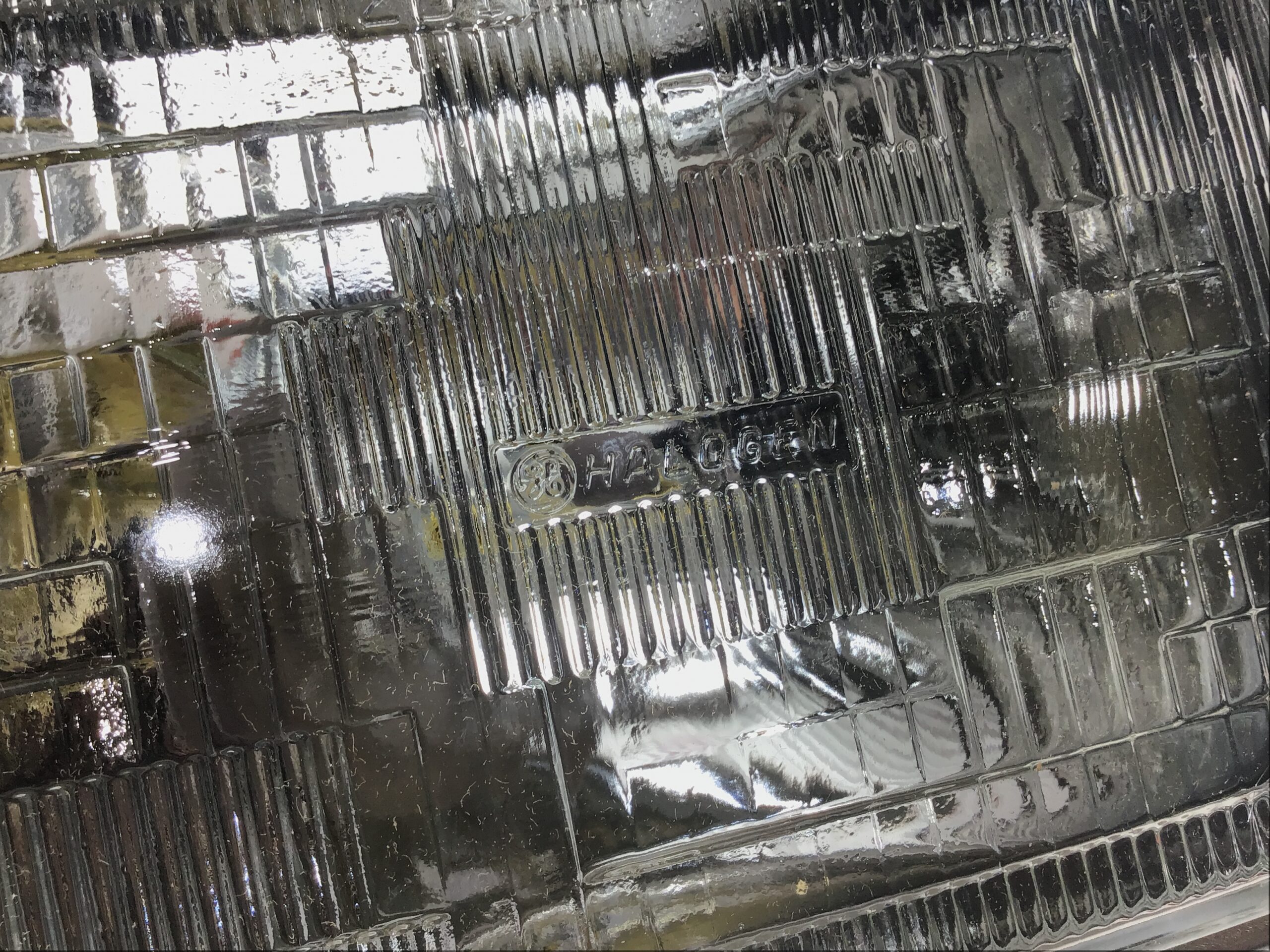 International 2006091C91 Sealed Beam Halogen Headlight - Image 3