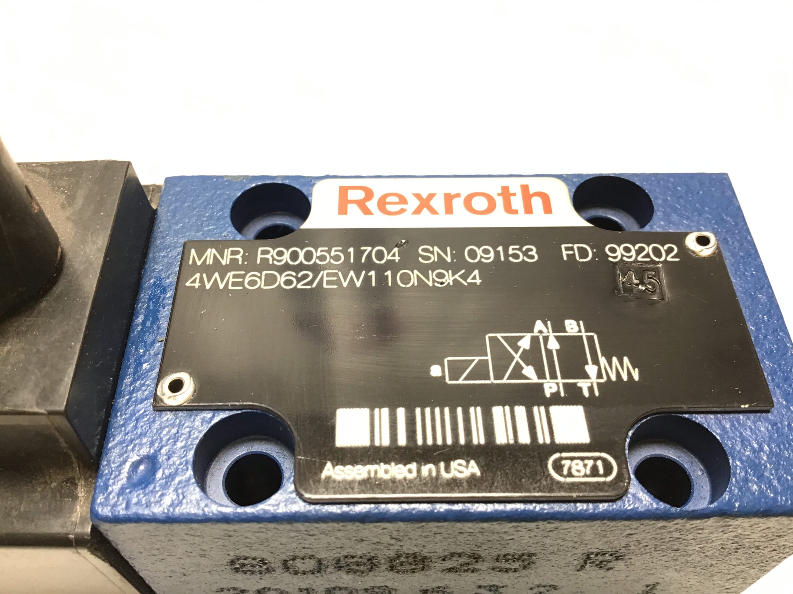 Rexroth R900551704 Hydraulic Solenoid Valve - Image 2