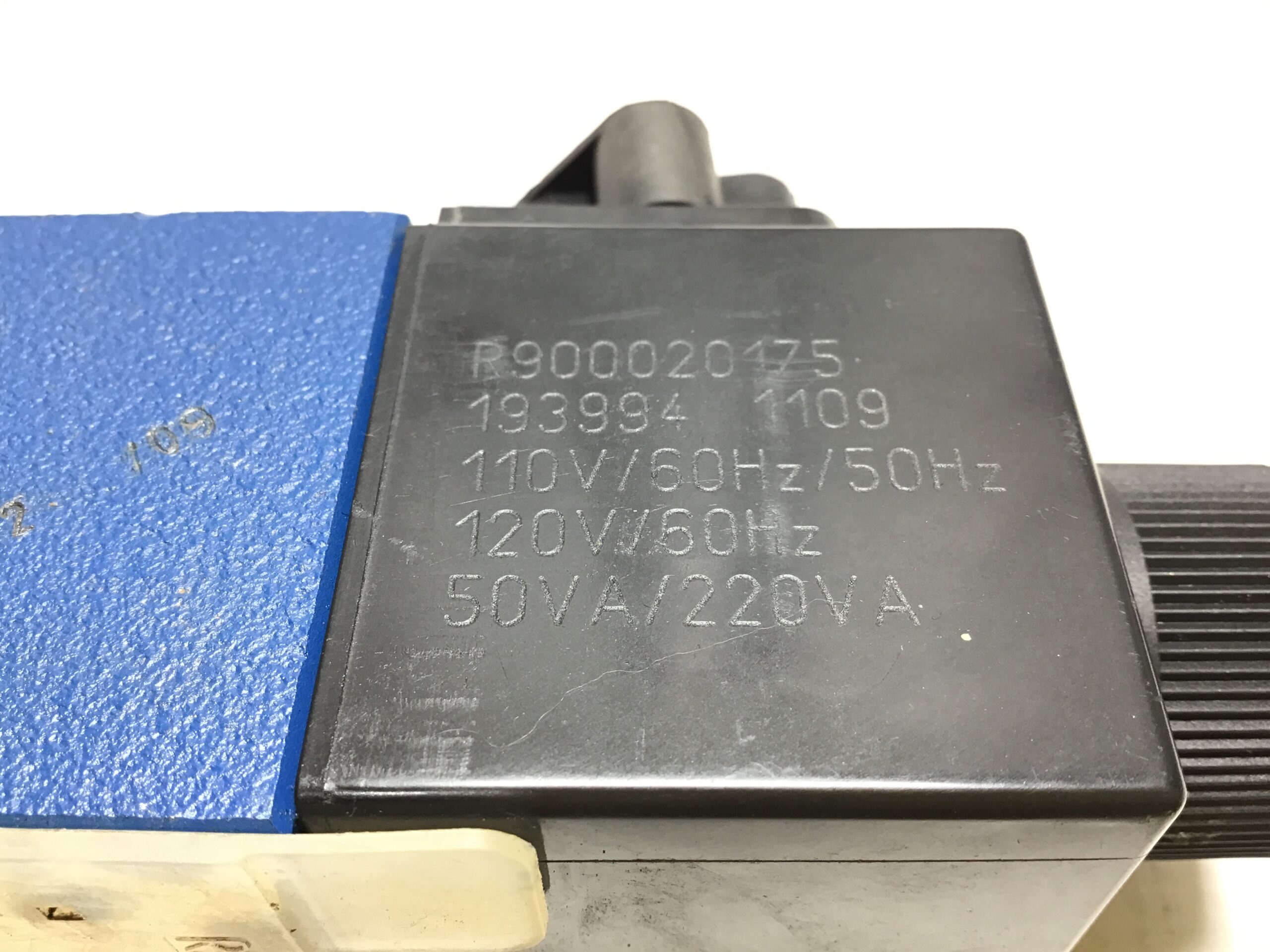 Rexroth R900551704 Hydraulic Solenoid Valve - Image 7