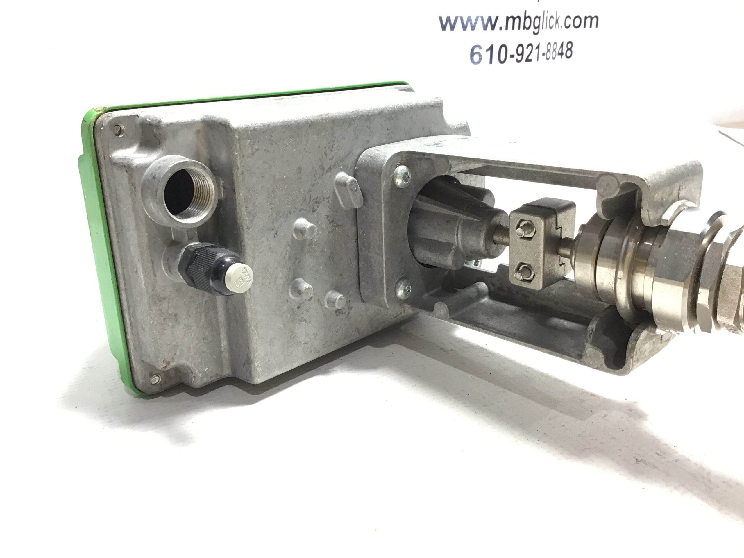Schubert Salzer 2032/8230 Sliding Gate Control Valve Assembly 4-20mA