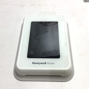 Honeywell Home RCHT9610WFSW2003 T9 Smart Thermostat w/C-Wire Adapter/Accessories