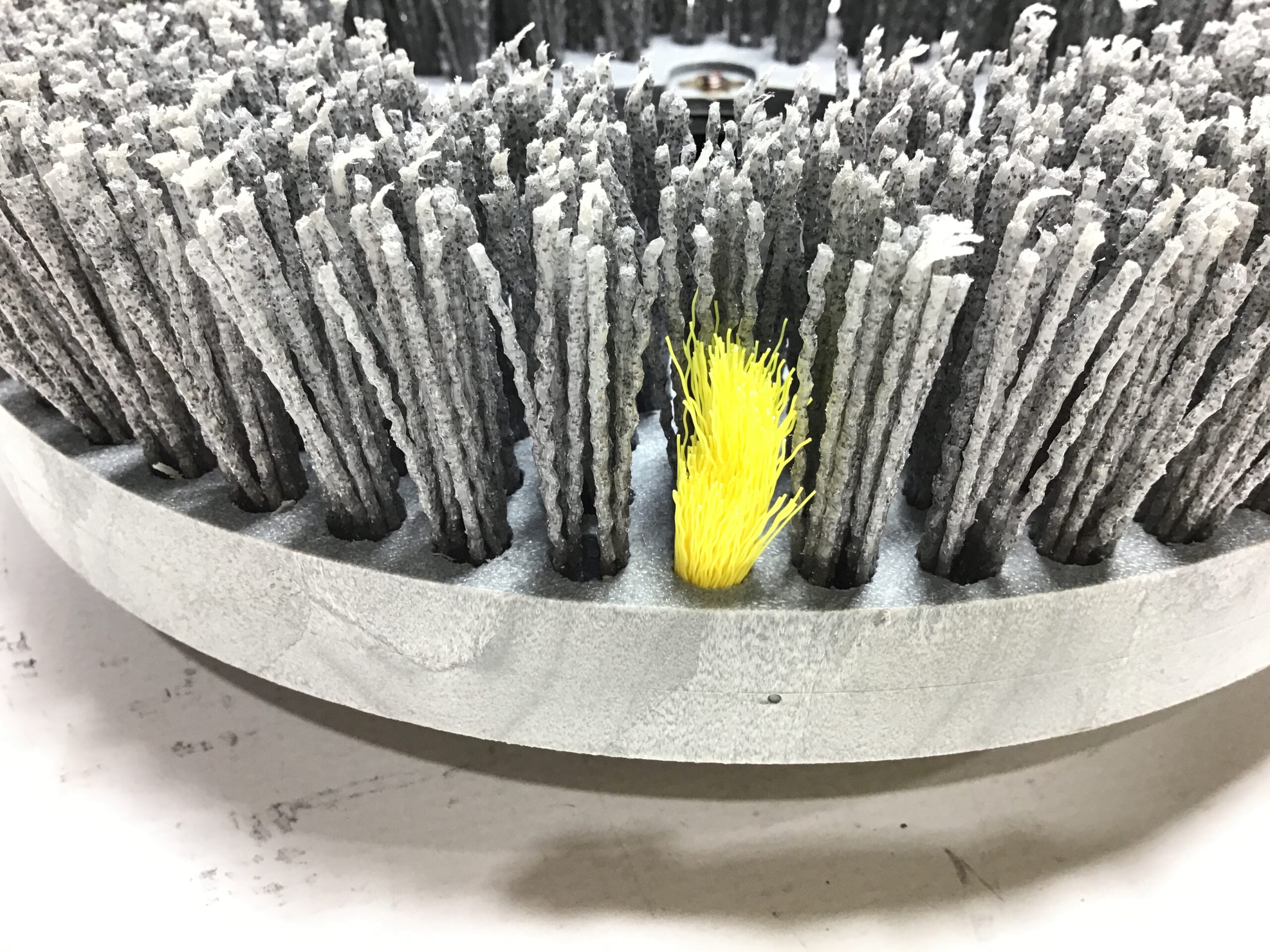 Tennant 1220181 12" Disk Scrub Brush Assembly SCB Floor Scrubber OEM - Image 4