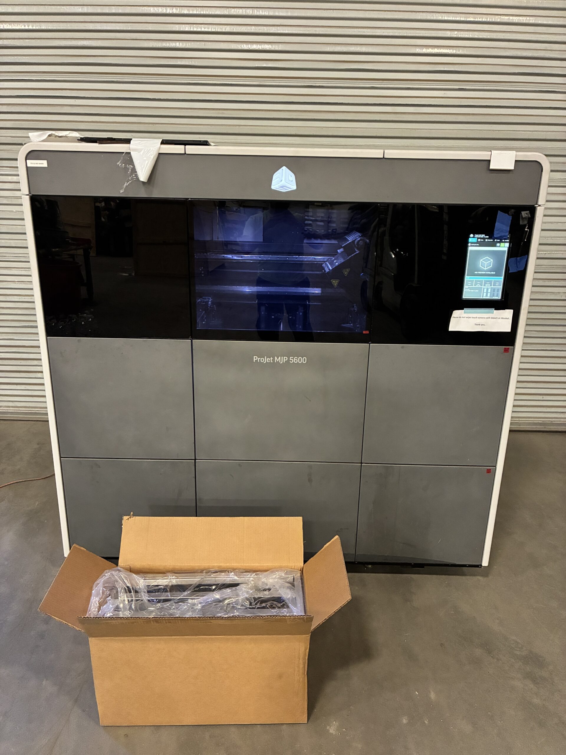 3D Systems ProJet MJP 5600 Large-Format, Multi-Material 3D Printer
