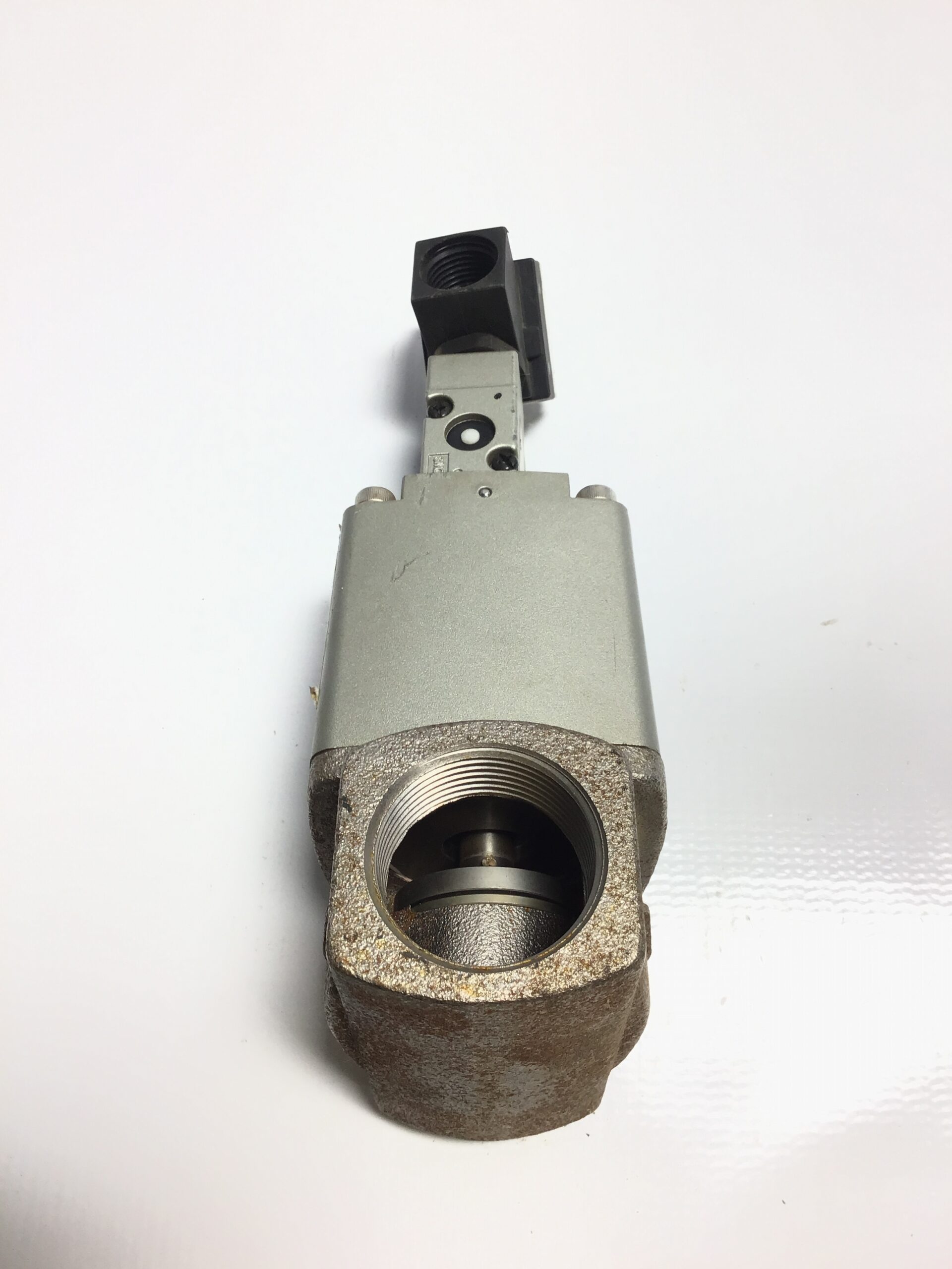 SMC VNC V0301-001TL-X302 Coolant Valve Solenoid AC100V 50/60Hz - Image 2