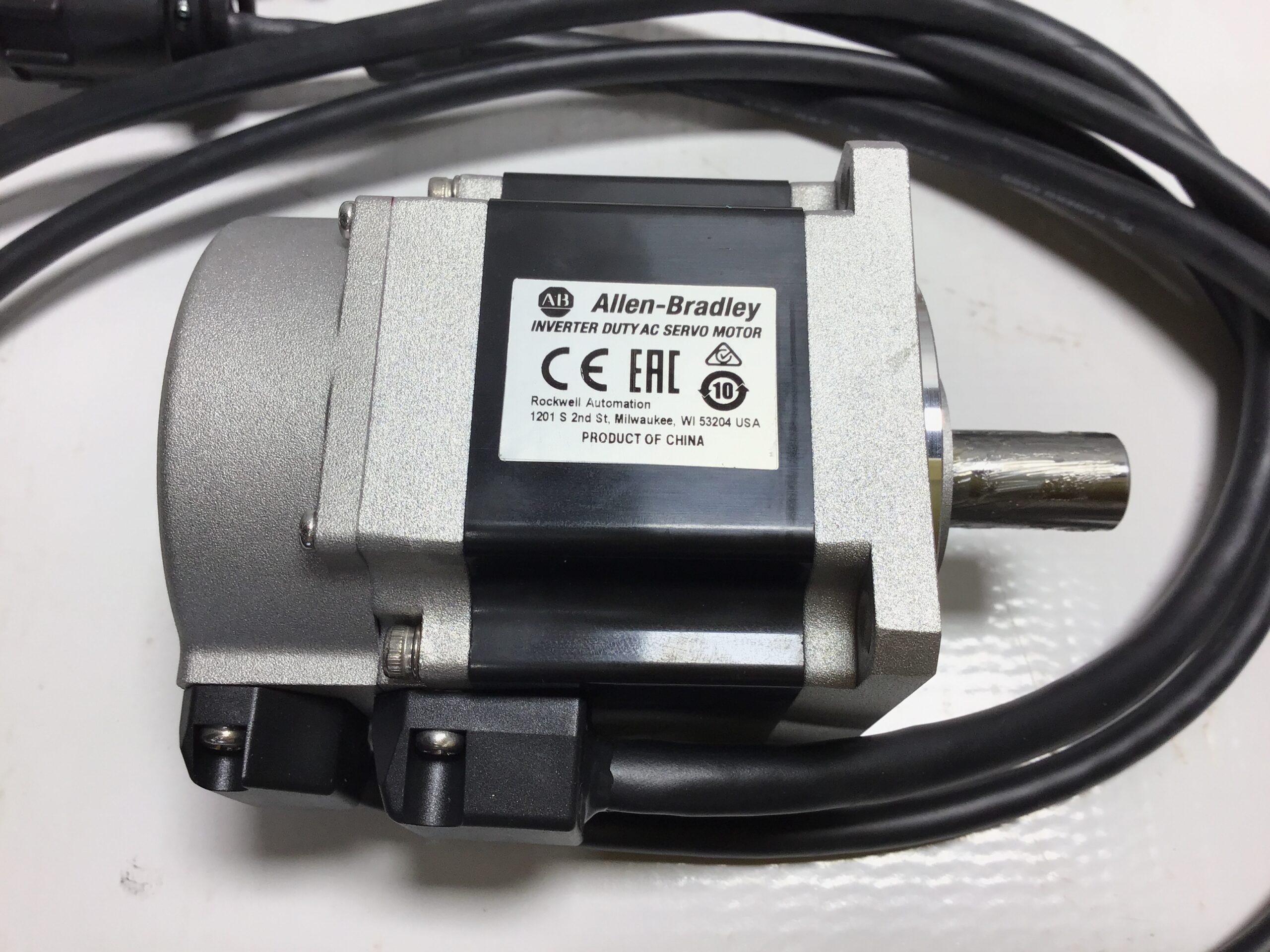 Allen-Bradley TLY-A220T-HK62AA Inverter Duty AC Servo Motor 3PH - Image 5