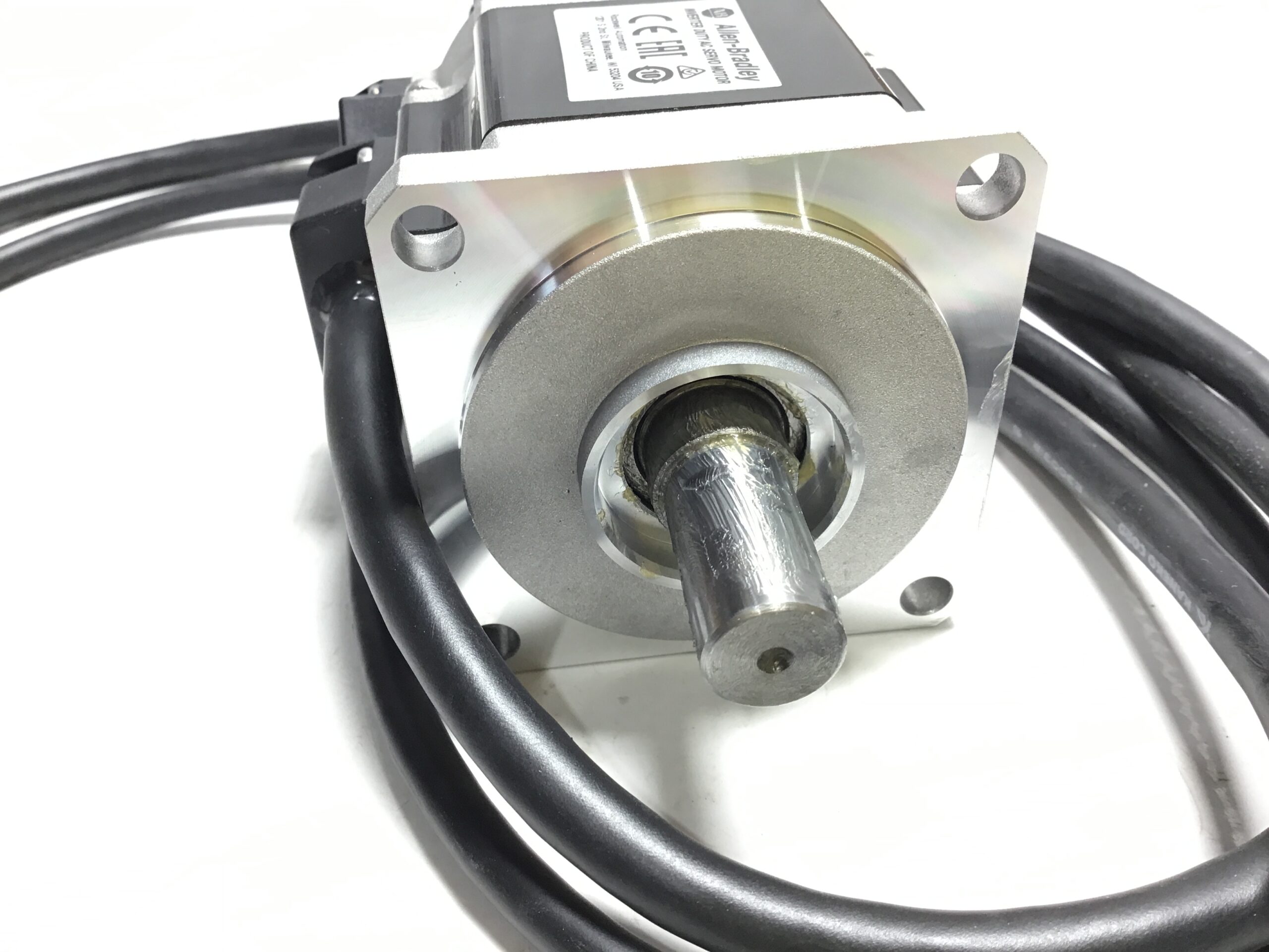 Allen-Bradley TLY-A220T-HK62AA Inverter Duty AC Servo Motor 3PH - Image 6