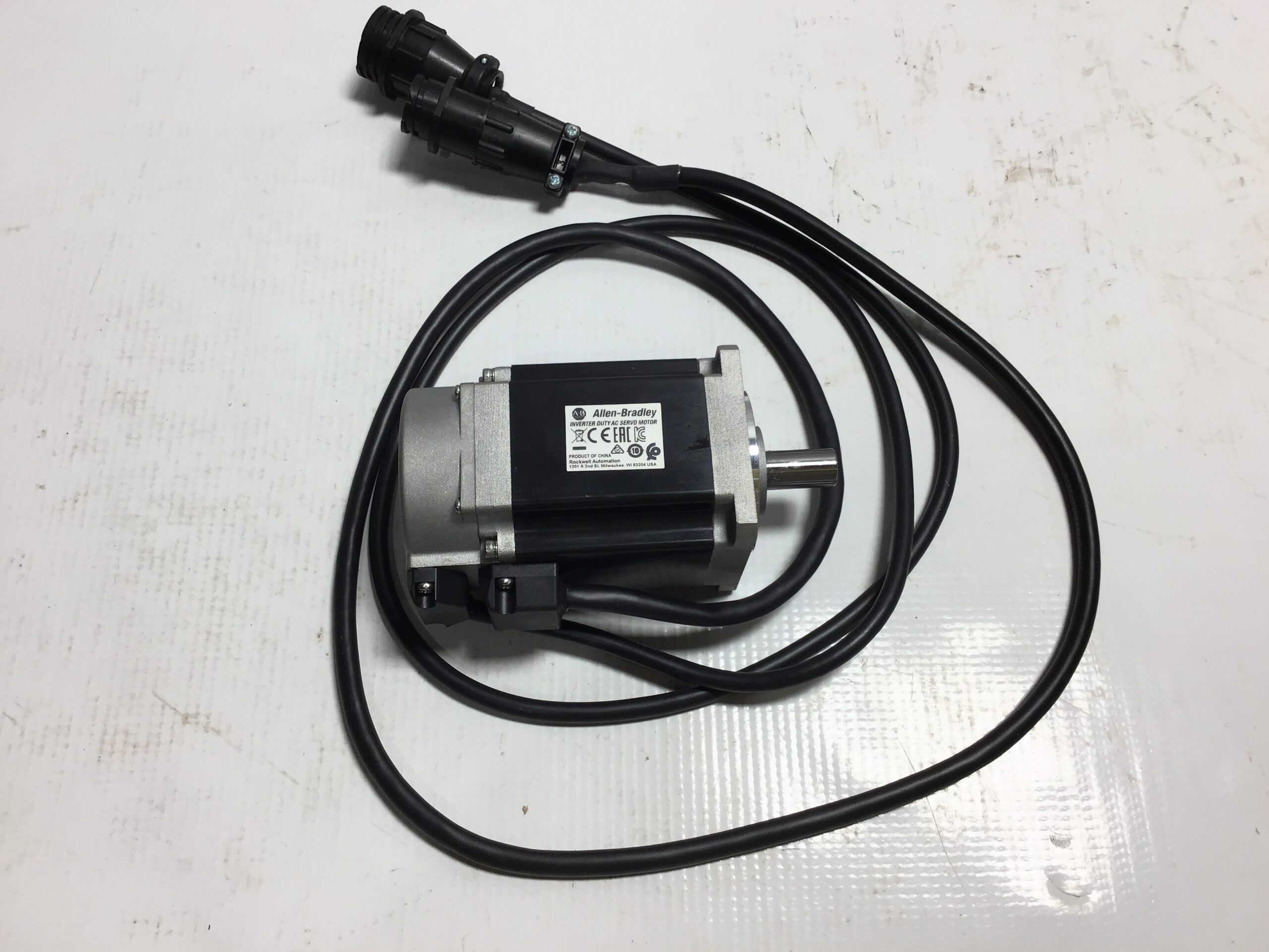 Allen-Bradley TLY-A230T-HK62AA Inverter Duty AC Servo Motor 0.45kW 3PH