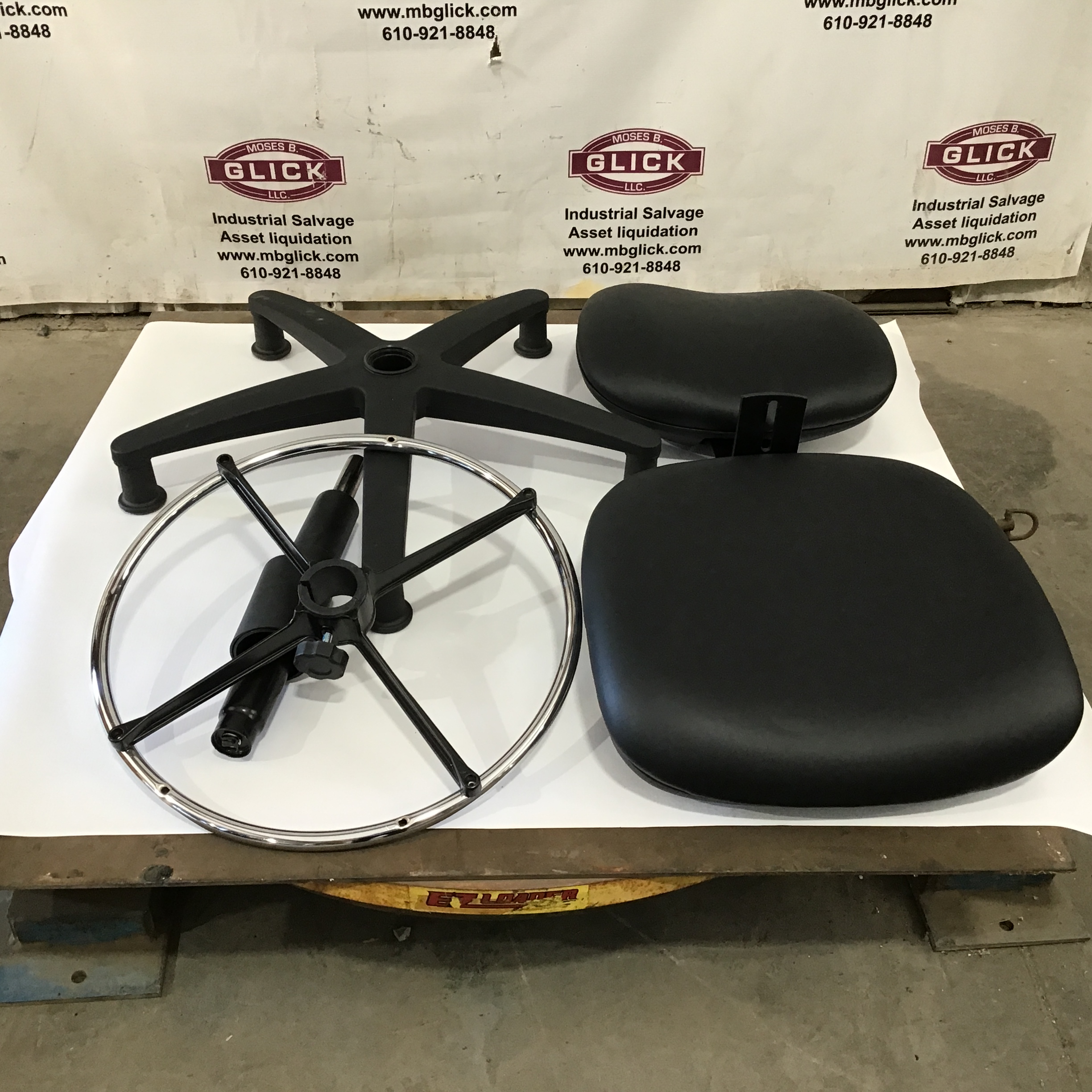 Nightingale Corp 6805DS-G Black Stool Executive Chair - Image 2