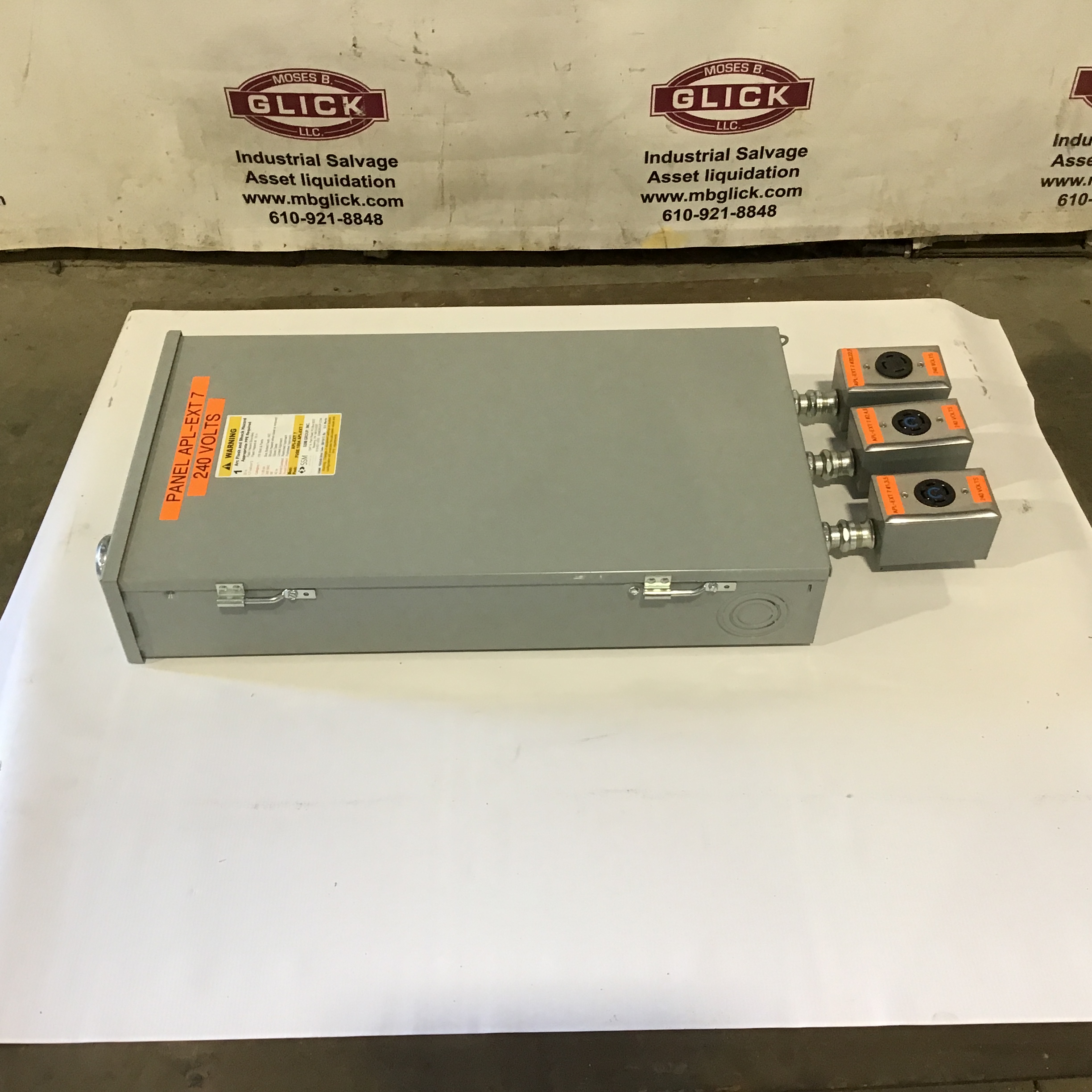 Siemens SW2442L3150 Outdoor Load Center Type 3R 150 A - Image 2