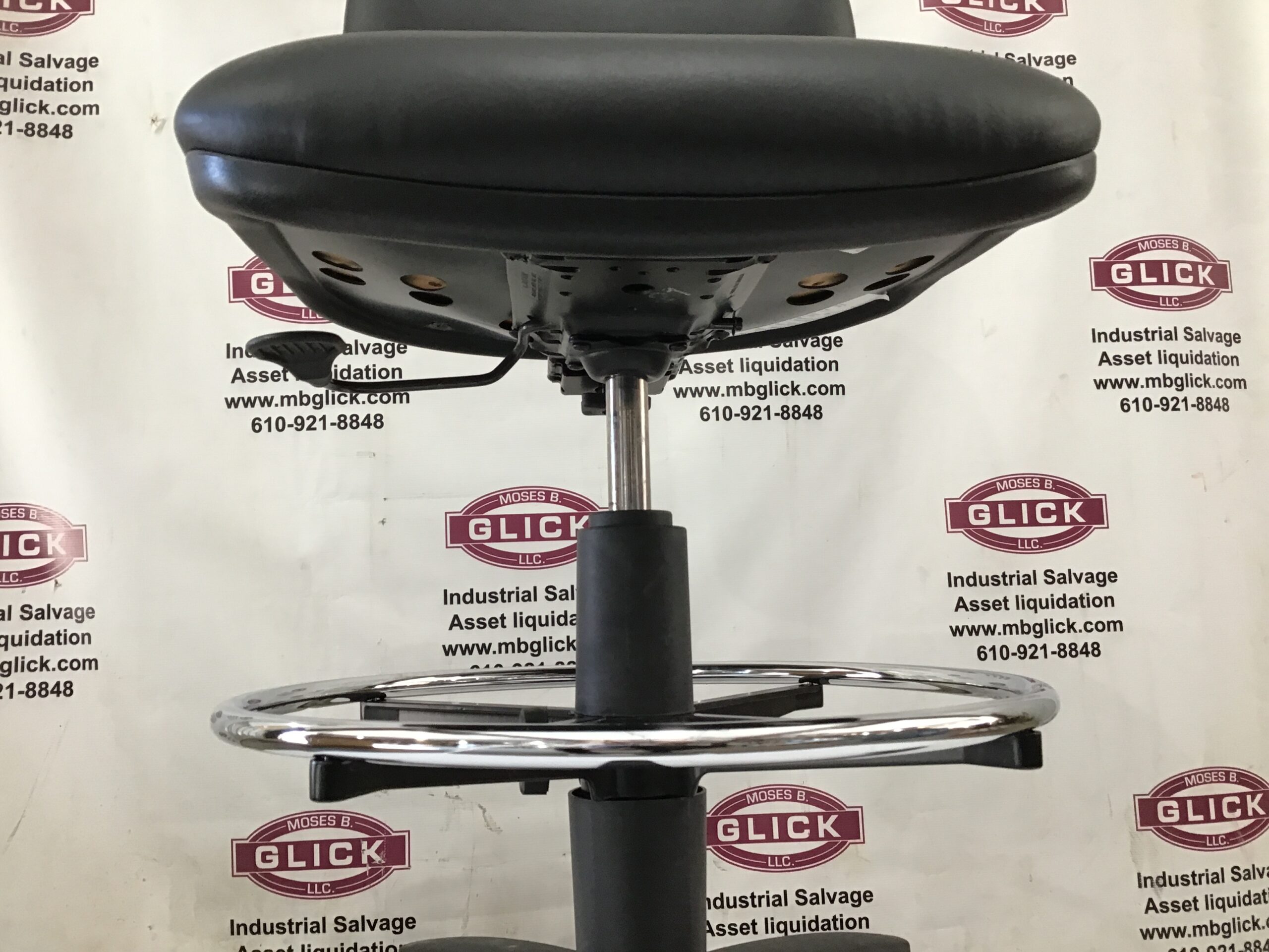 Nightingale Corp 6805DS-G Black Stool Executive Chair - Image 4