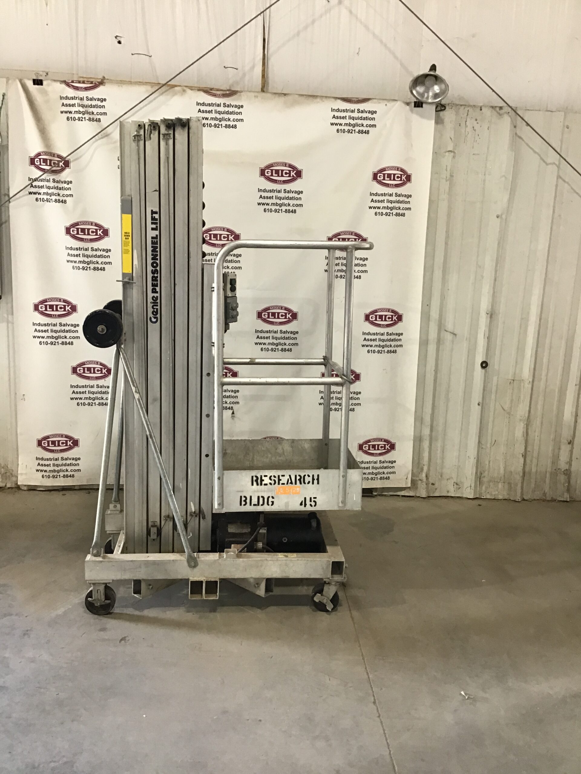 Genie Industries PLC-24 Superlift Material Lift 300 lbs 115V 60Hz - Image 2