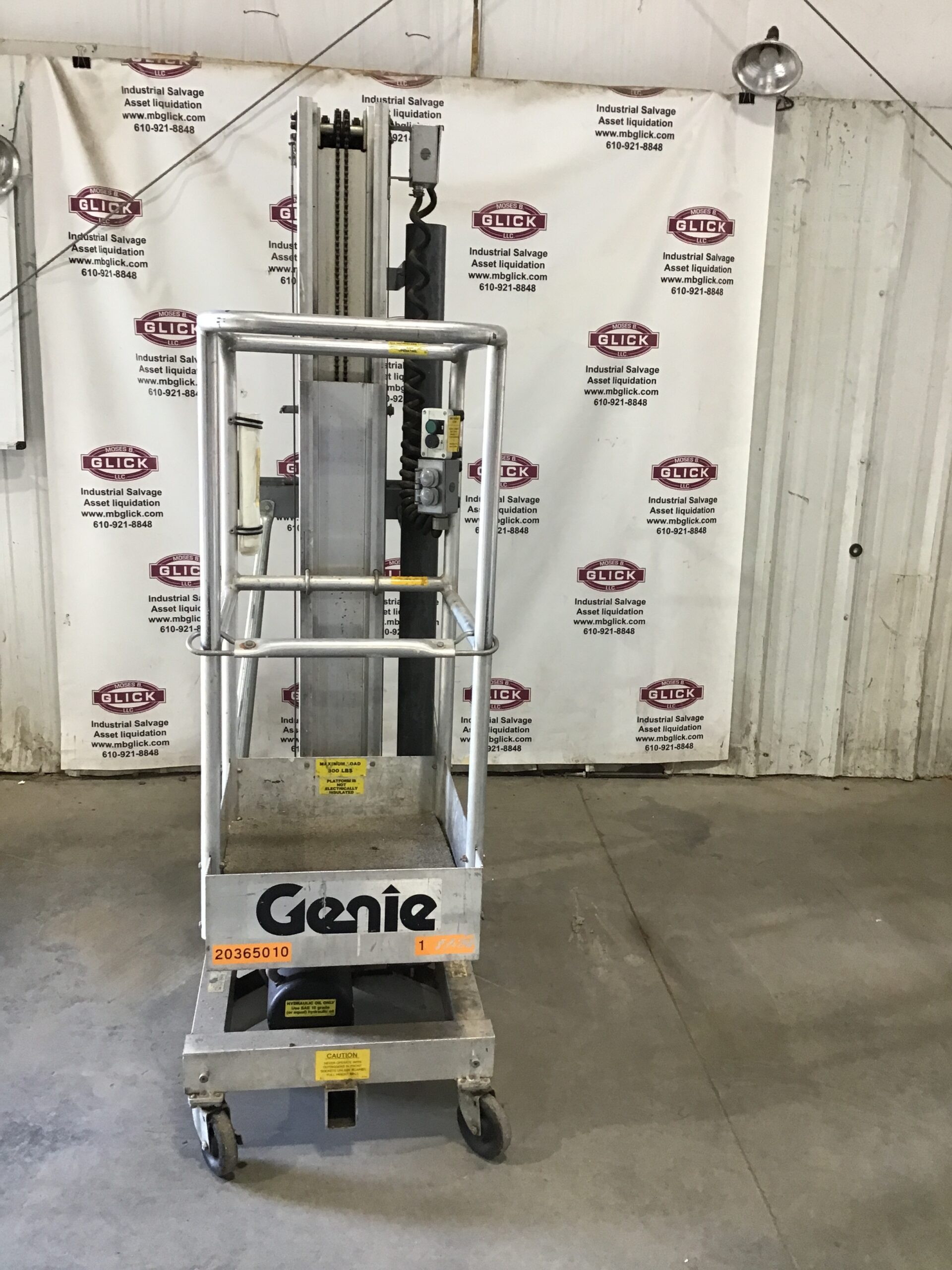 Genie Industries PLC-24 Superlift Material Lift 300 lbs